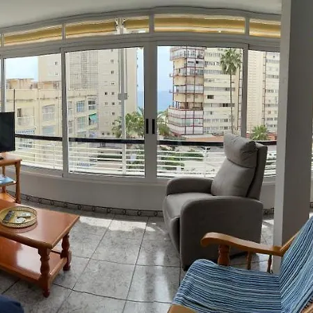 En Plaza Triangular Y Muy Cerca De La Playa Апартаменты