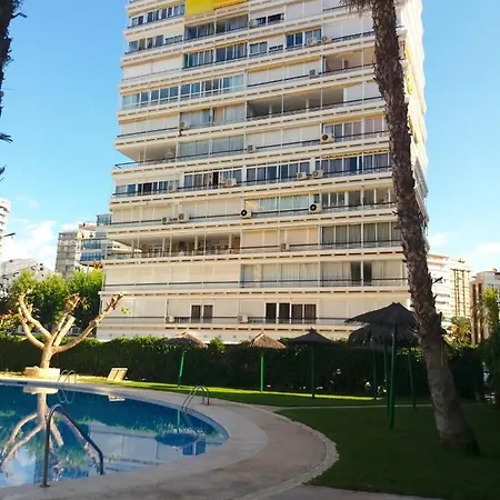 En Plaza Triangular Y Muy Cerca De La Playa Appartamento